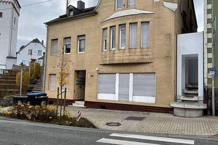 Mehrfamilienhaus mit 7 Wohneinheiten in zentraler Lage von Weißenthurm 1 zimmer