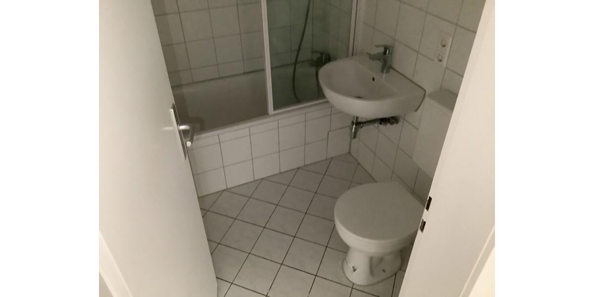 Etagenwohnung Koblenz Bisholder - 1.5 Zimmer, 42 m&sup2;, 403&euro; | Angebot:26274456