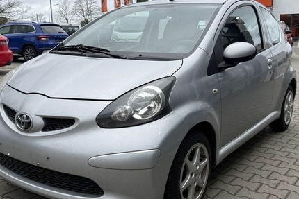Toyota AYGO 1.0 Klima TÜV/AU 08.2027 172.000 km 2.990 &euro; Koblenz 56070