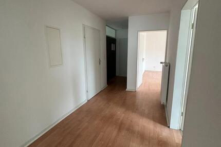 Wohnung Neuwied - 2 Zimmer, 76 m&sup2;, 605&euro; | Angebot:26477138