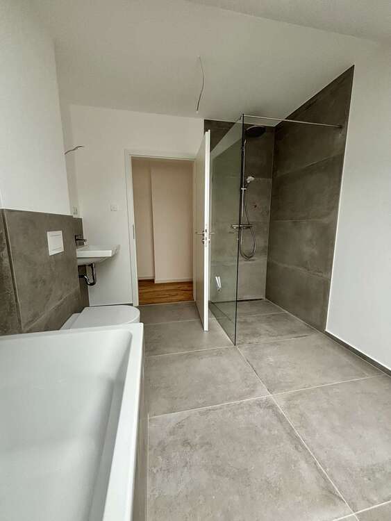 Modernes Wohnen in Nassau: 3 Zimmer mit Klima & 2 sonnigen Balkonen 3 zimmer