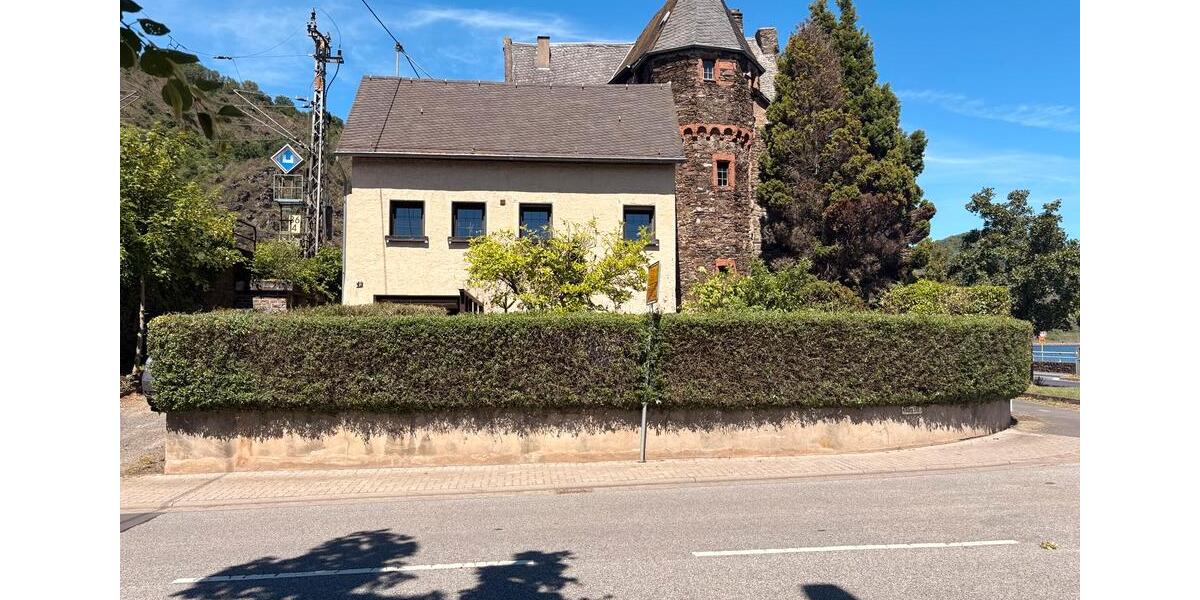 Doppelhaushälfte Treis-Karden Karden - 3 Zimmer, 110 m&sup2;, 135.000&euro; | Angebot:26942984
