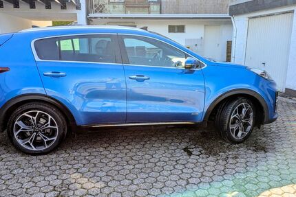 Kia Sportage 98.000 km 17.900 &euro; Koblenz 56075