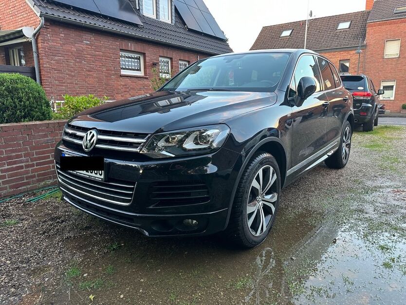 VW Touareg 102.000 km 22.499 € Wolken 56332