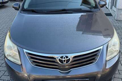 Toyota Avensis 272.000 km 3.499 &euro; Mogendorf 56424