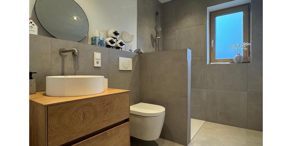 Kernsaniertes Einfamilienhaus mit Wärmepumpe, PV, Keller & Speich 5 zimmer