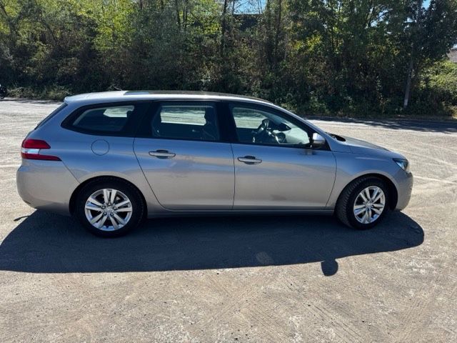 Peugeot 308 170.494 km 5.500 &euro; Mendig 56743