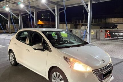 Peugeot 208 170.000 km 4.790 € Neuwied 56564