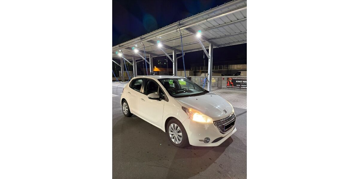 Peugeot 208 170.000 km 4.790 € Neuwied 56564