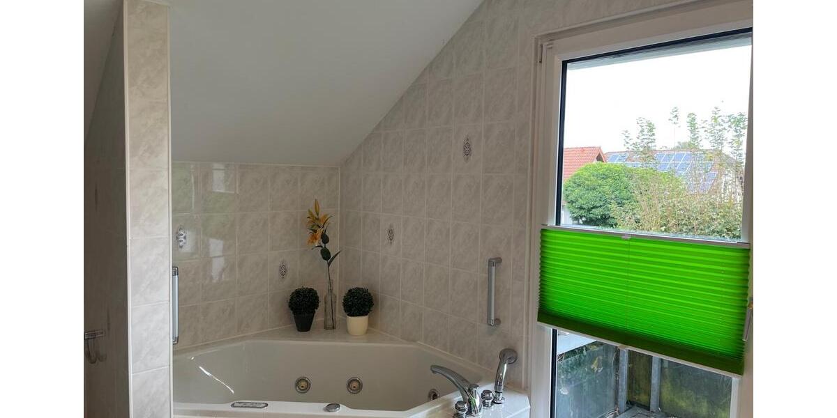 Einfamilienhaus Gückingen - 7 Zimmer, 226 m&sup2;, 529.000&euro; | Angebot:26821540