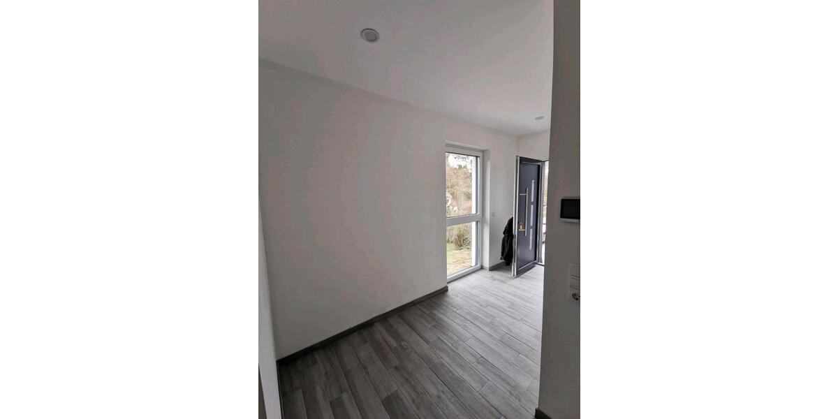 Etagenwohnung Bad Breisig - 3 Zimmer, 99 m&sup2;, 1.150&euro; | Angebot:26625026