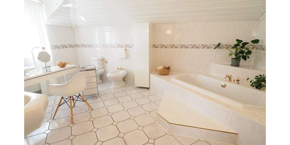 Mehrfamilienhaus, Wohnhaus Helferskirchen - 1 Zimmer, 284 m&sup2;, 599.000&euro; | Angebot:25770008