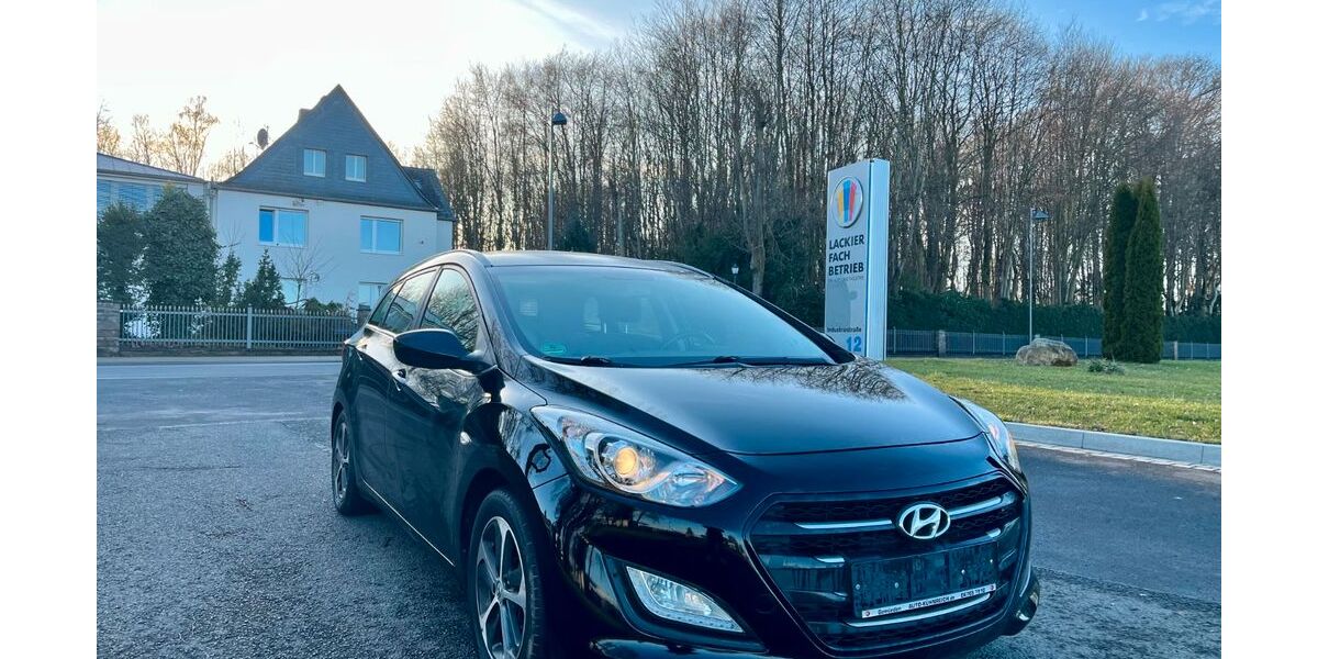 Hyundai i30 204.000 km 6.500 &euro; Halsenbach 56283