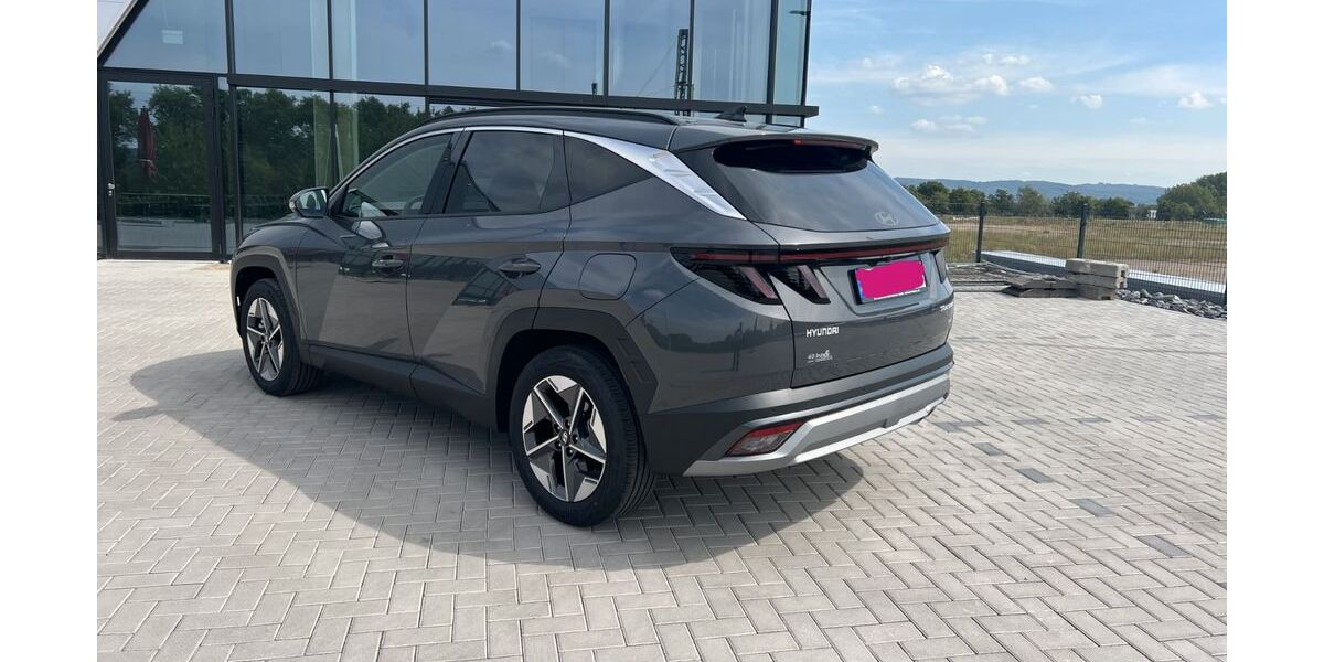 Hyundai TUCSON 19.000 km 32.980 &euro; Weißenthurm 56575