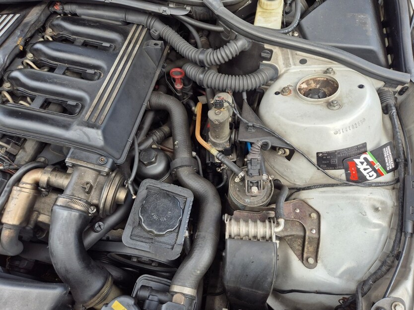 BMW 330 360.000 km 2.890 € Polch 56751