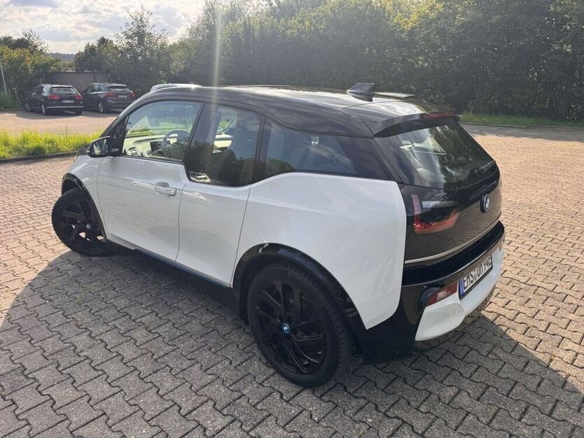 i3
