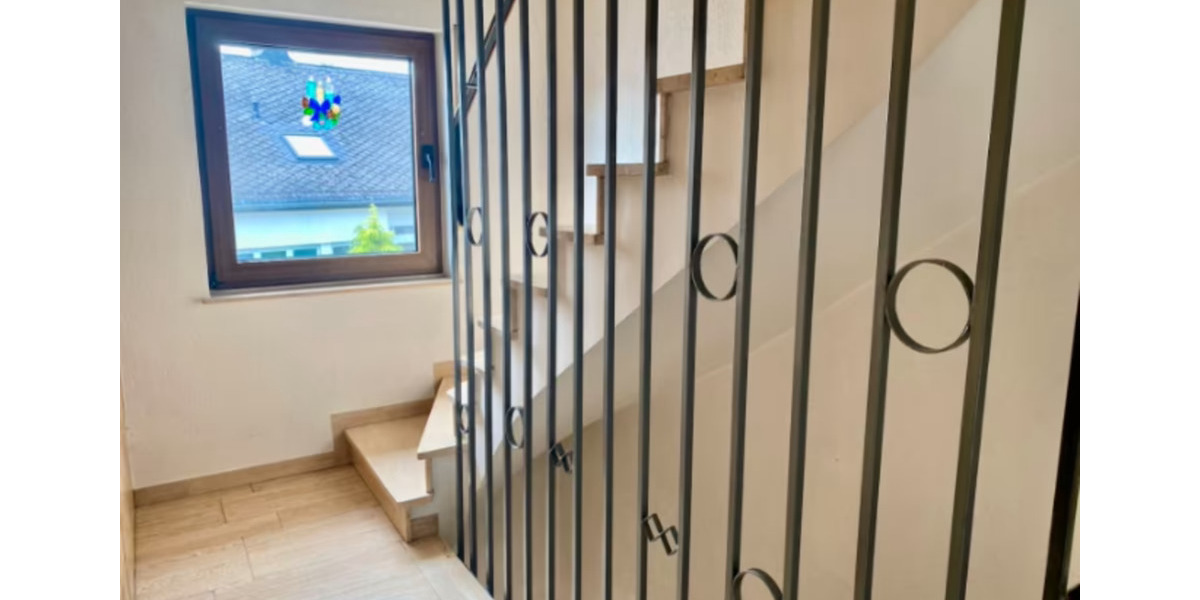 Einfamilienhaus Koblenz Lay - 9 Zimmer, 162 m&sup2;, 549.000&euro; | Angebot:25760262