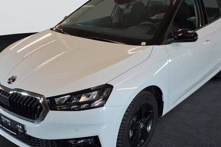 Skoda Fabia 6.584 km 25.590 &euro; Diez 65582