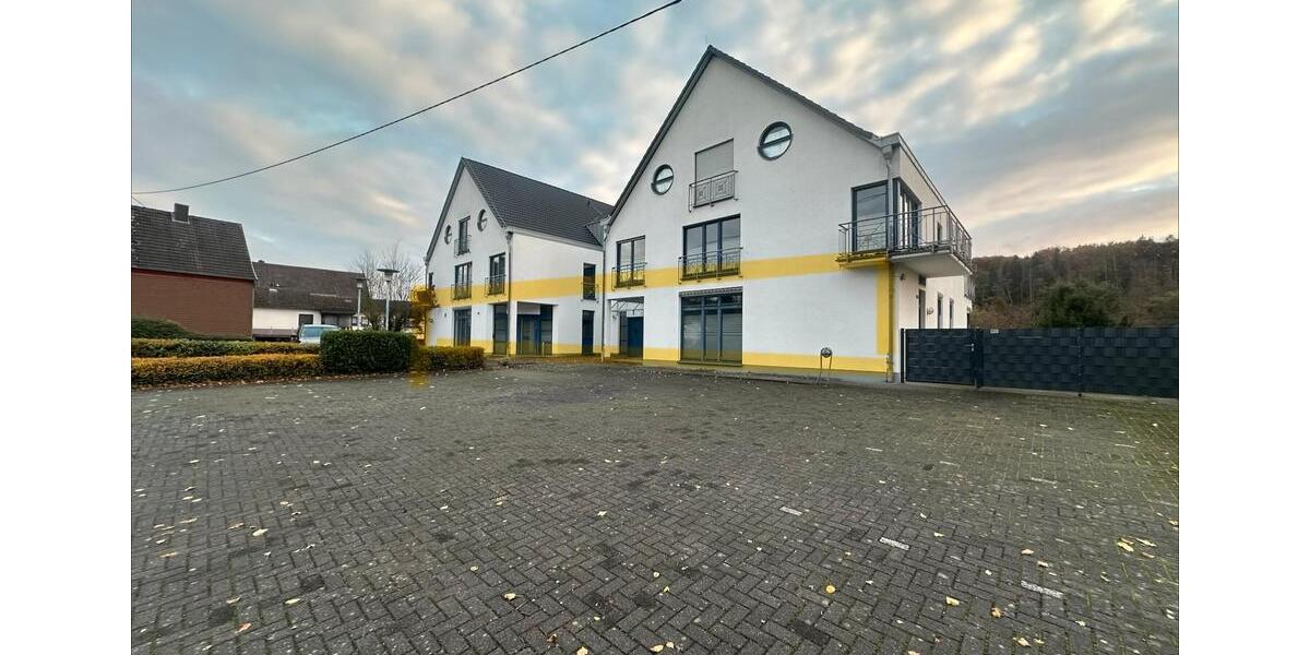 Erdgeschoßwohnung Oberlahr - 13 Zimmer, 358 m&sup2;, 195.000&euro; | Angebot:25536106