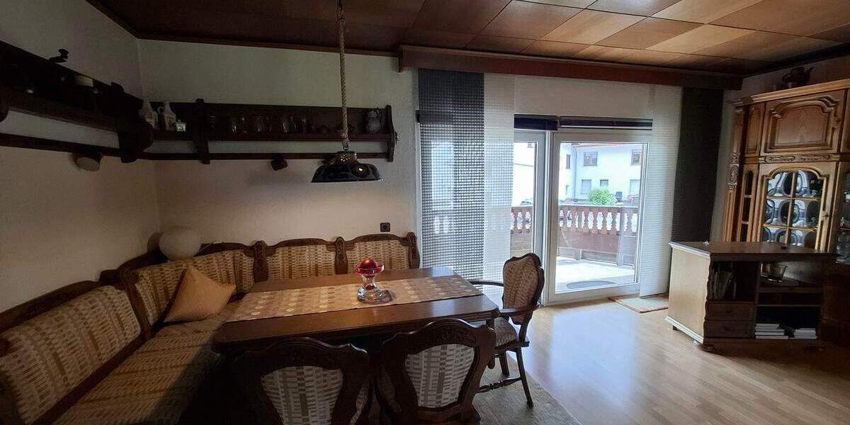 Erweiterbares Bauernhaus mit gepflegten Nebengebäuden, Abrissscheune und optionaler Pachtweide in ruhiger Dorflage! zimmer