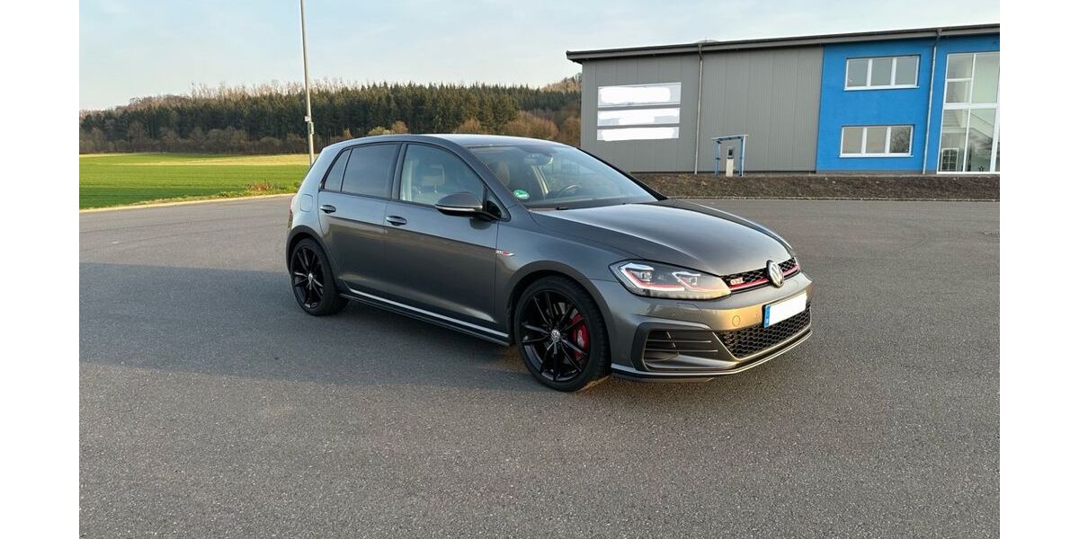 VW Golf 101.000 km 22.500 &euro; Koblenz 56070