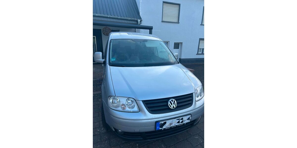 VW Caddy 90.499 km 10.990 &euro; Kobern-Gondorf 56330