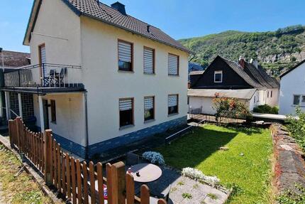 Haus Dahlheim - 3 Zimmer, 90 m&sup2;, 850&euro; | Angebot:26676386