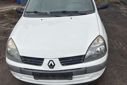 Renault Clio 154.000 km 1.799 &euro; Urbar 56182