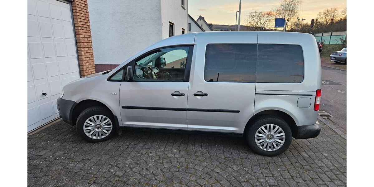 VW Caddy 322.200 km 3.750 &euro; Spay 56322
