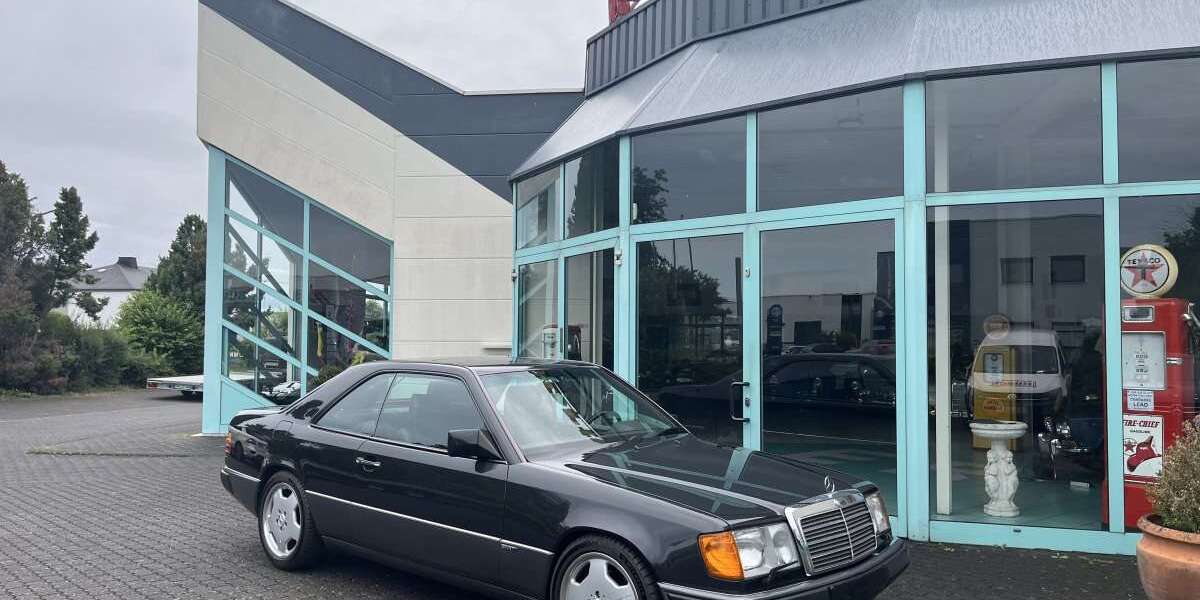 Mercedes-Benz 300 41.710 km 34.990 € Mülheim-Kärlich 56218