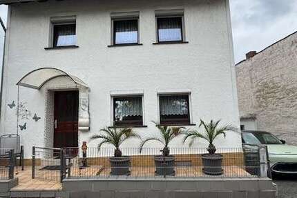 Haus zum Kaufen in Neuwied (Oberbieber) 199.000 € 115 m² 4 zimmer