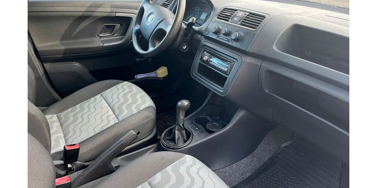 Skoda Fabia 232.000 km 899 &euro; Halsenbach 56283