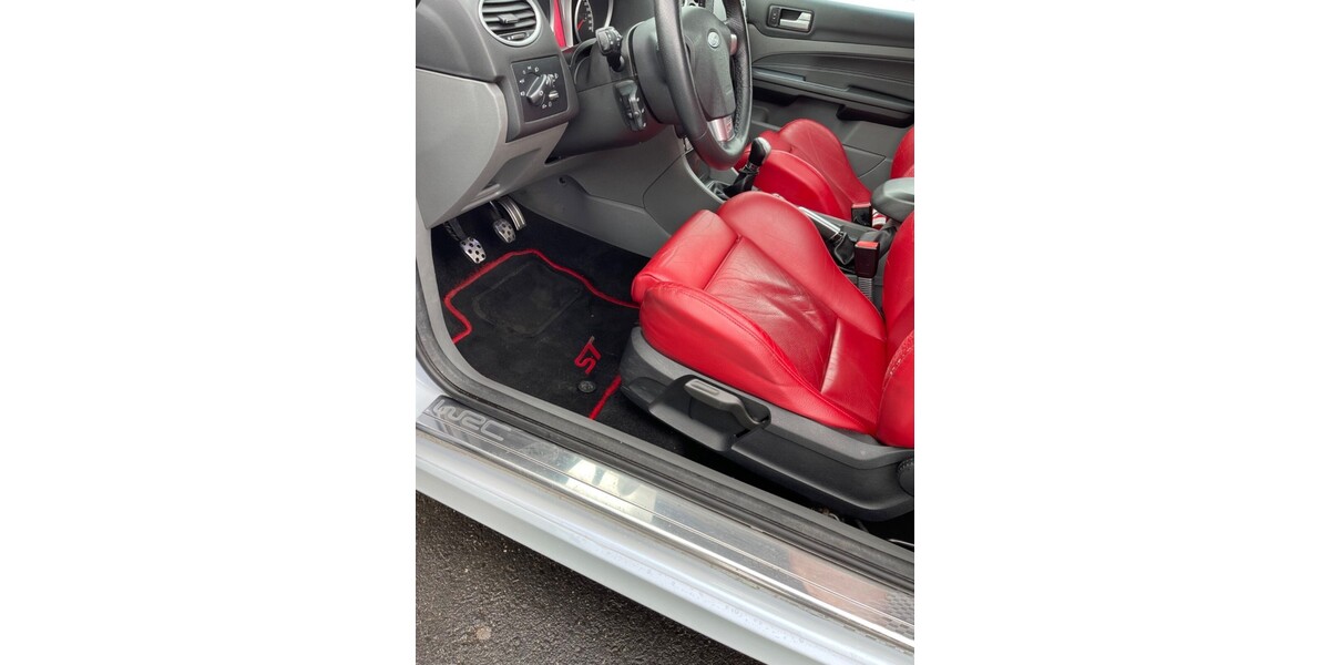 Ford Focus 147.800 km 11.500 € Mayen 56727