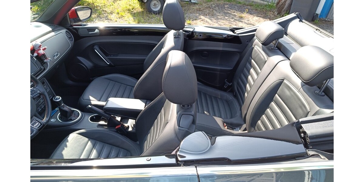 VW Beetle 88.595 km 17.380 &euro; Ney 56283