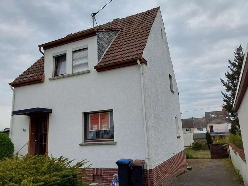 Haus zum Kaufen in Mülheim-Kärlich 260.000 € 100 m²