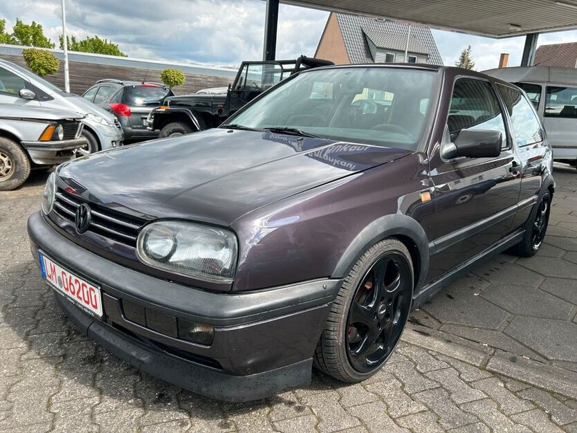 VW Golf 128.000 km 17.299 € Elz 65604