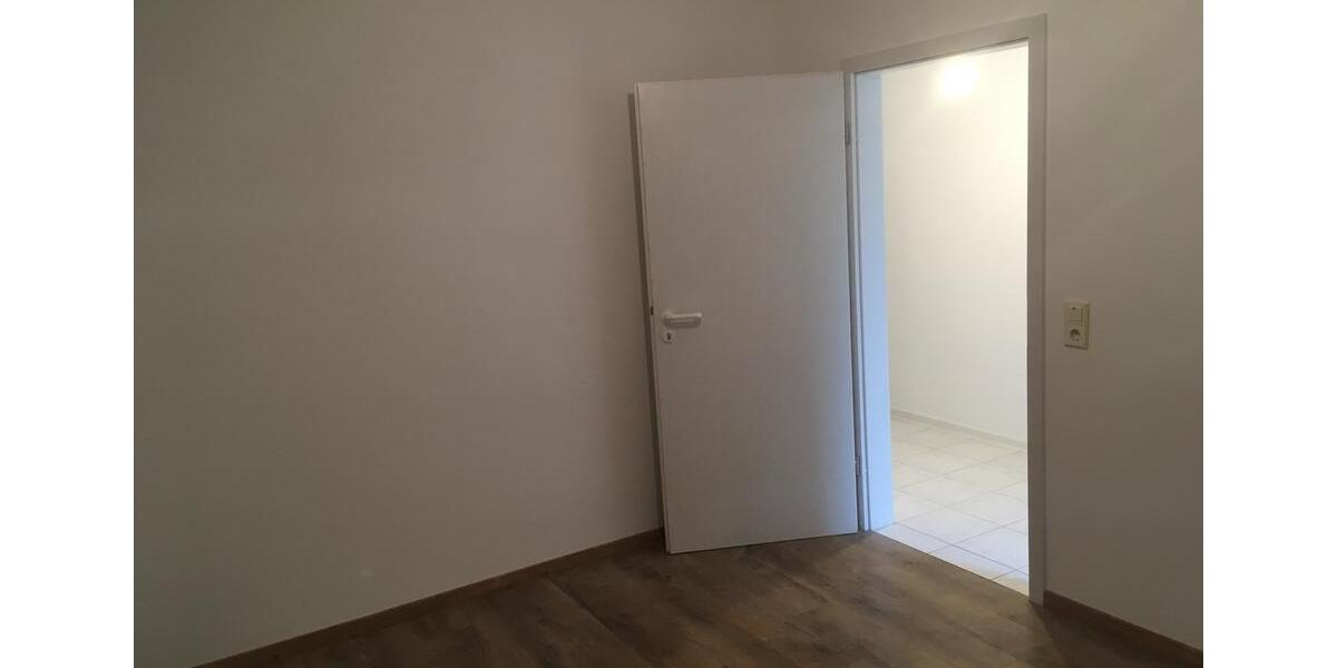 Etagenwohnung Emmelshausen - 3 Zimmer, 80 m&sup2;, 750&euro; | Angebot:25341938
