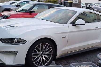 Ford Mustang 69.000 km 23.650 &euro; Plaidt- bei Koblenz 56637