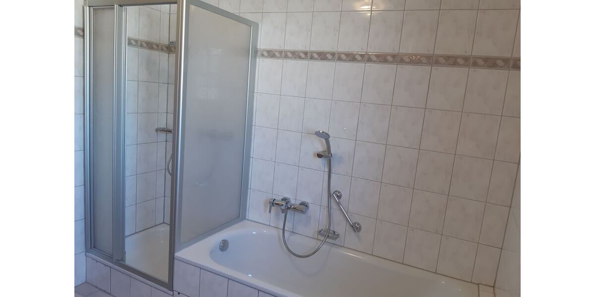 Helle 3-Zimmer-Wohnung mit Balkon & Gartenterrasse auf parkähnlichem Areal - ruhig & renoviert Raubach - 3- Raubach | Angebot:26561224