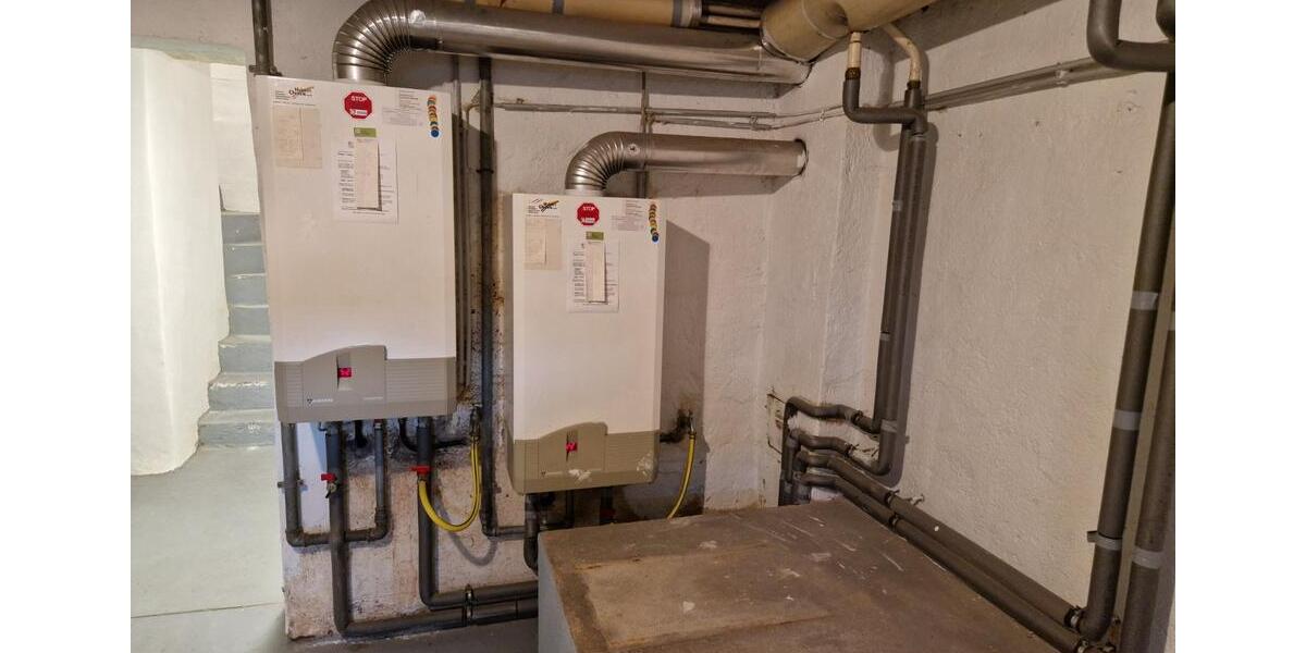 Solides 2 Familienhaus mit Hof und Garage in Kaltenengers 8 zimmer