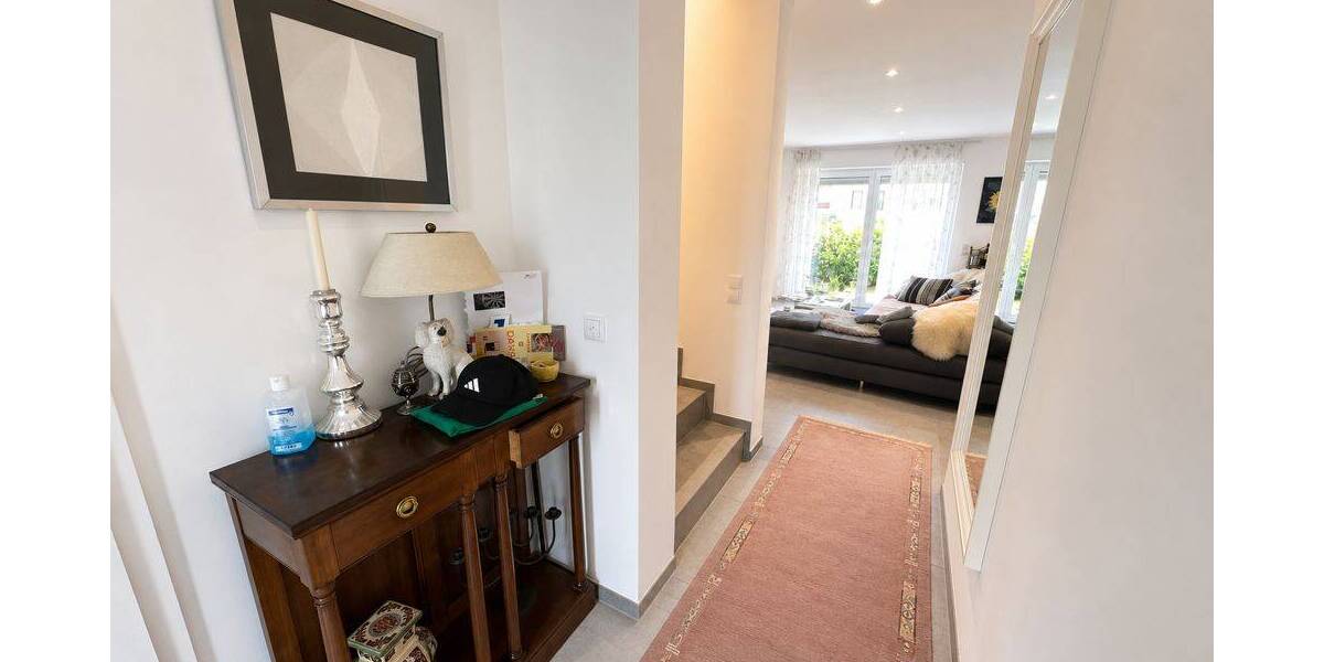 Reihenmittelhaus Goddert - 4 Zimmer, 107 m&sup2;, 960&euro; | Angebot:26858862