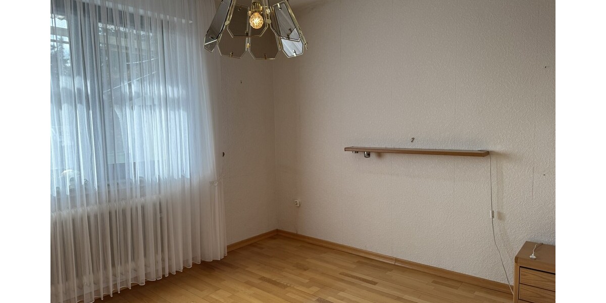 Zwei-Parteienhaus mit Baugrund - Zweifamilienhaus Niederzissen | Angebot:25145612