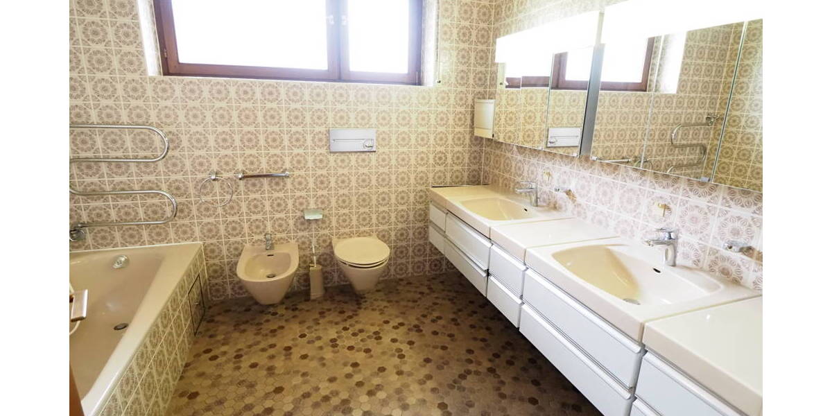 Einfamilienhaus Montabaur - 1 Zimmer, 265 m&sup2;, 649.000&euro; | Angebot:25666031