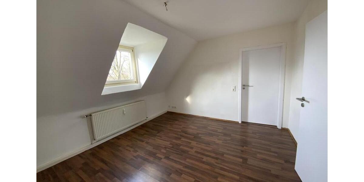 Süße Dachgeschosswohnung auf der Karthause 3 zimmer