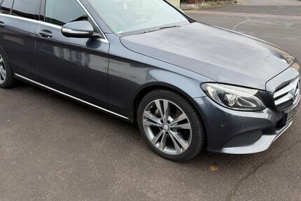 Mercedes-Benz C 220 238.000 km 9.450 &euro; Girod bei Montabaur 56412