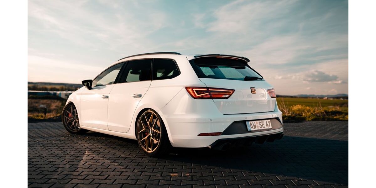 Seat Leon 143.300 km 17.200 € Brohl-Lützing 56656