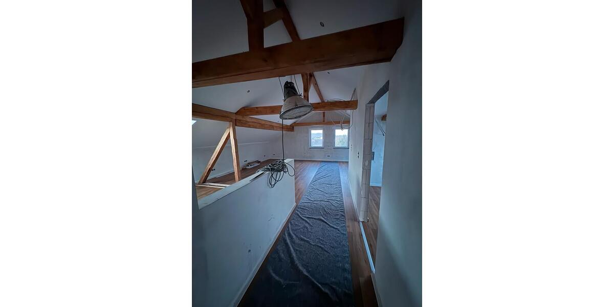 Dachgeschoßwohnung Hillscheid - 3 Zimmer, 75 m&sup2;, 1.100&euro; | Angebot:25853671