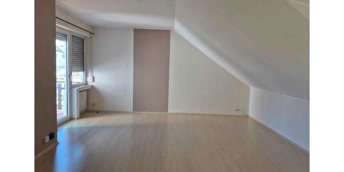 Dachgeschoßwohnung Mayen - 3 Zimmer, 68 m&sup2;, 600&euro; | Angebot:26384598