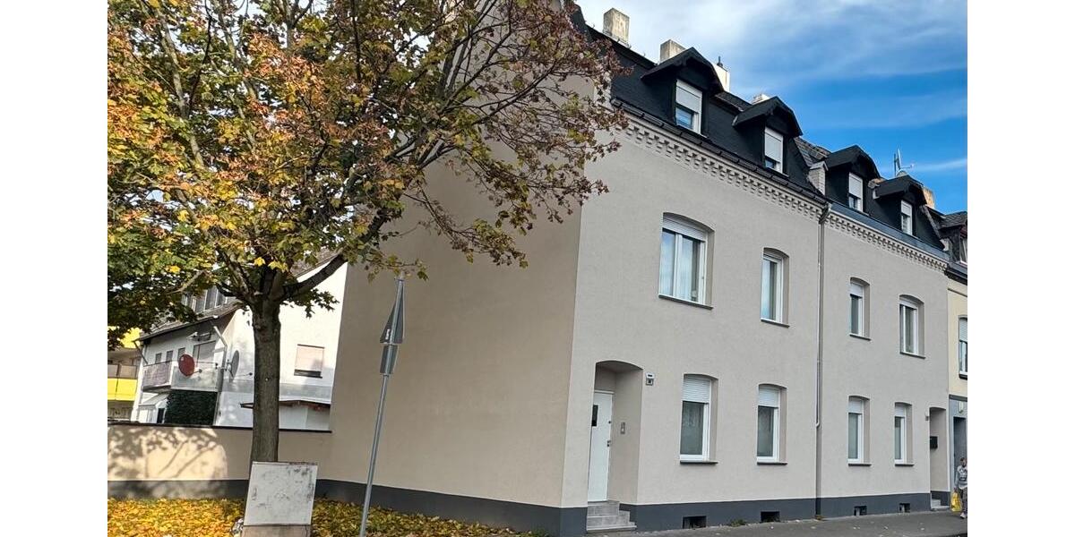 Kernsaniertes Mehrfamilienhaus – 4 Wohneinheiten 12 zimmer