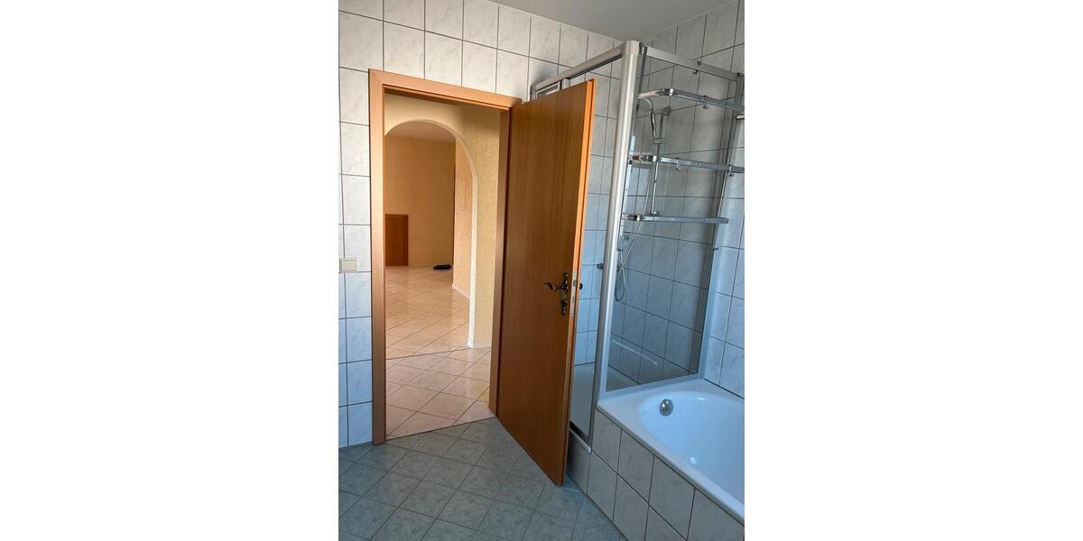 Etagenwohnung Willroth - 4 Zimmer, 114 m&sup2;, 1.280&euro; | Angebot:26220052